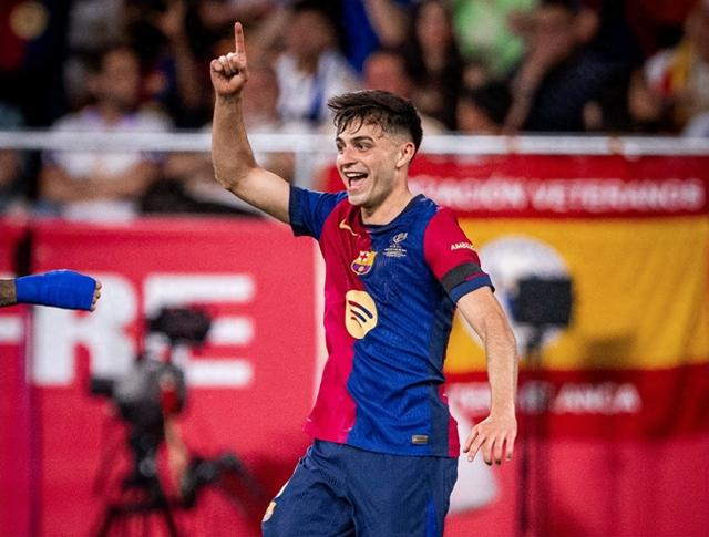 篮球勇士球星连续三场助攻上双